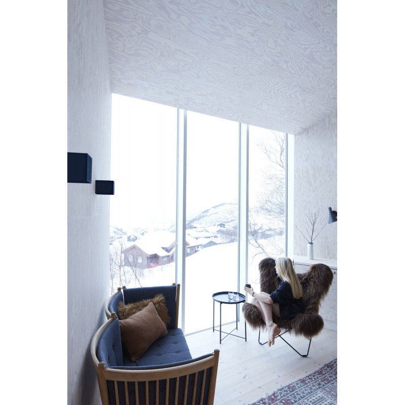 Sheepskin butterfly chair, long hair ICELAND MARIPOSA black metal foot (black) - image 54182