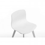 Set di 2 sedie in polipropilene con gambe in faggio tinto OMBRA (Bianco)